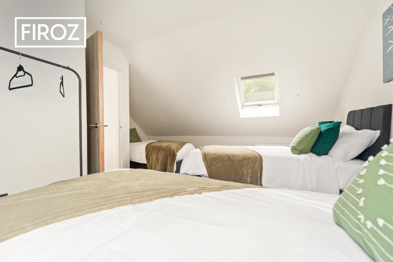 Spacious 4 Bedroom 3 Bath House For Families & Contractors With Free Parking, Fast Wi-Fi & Netflix By Firoz Property Management Leeds  Extérieur photo